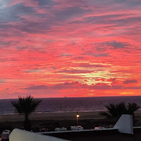 Oceanview : Tu Refugio Con La Puesta De Sol Tarifa